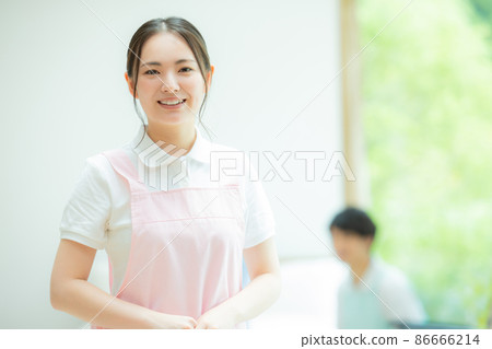 照顧者形象 86666214