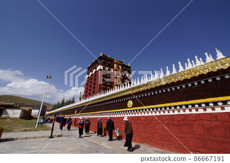Milarepa Monastery in collaboration with the Amdo region of Tibet Milarepa Monastery in collaboration with the Amdo region of Tibet 86667191