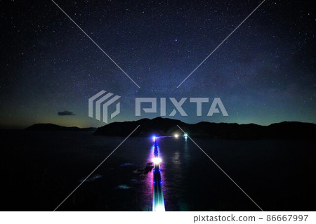 Illuminated Koshiki Bridge from Torinosuyama Observatory at night 86667997