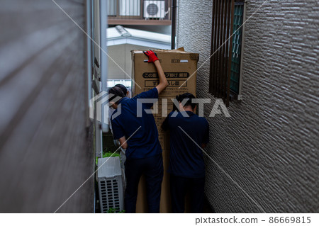 Home remodeling outdoor unit carry-in 86669815