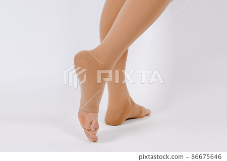 Compression Hosiery. Medical Compression stockings and tights for varicose veins and venouse therapy. Socks for man and women. Clinical compression knits. Comfort maternity tights for pregnant women. 86675646