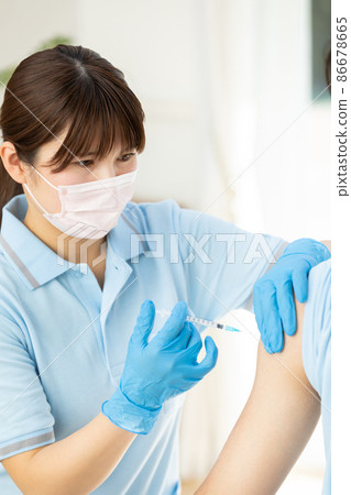Vaccination practice between healthcare professionals Vaccination practice between healthcare professionals 86678665