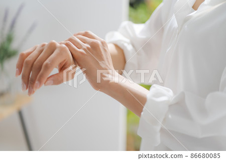 Beauty hand care female 86680085