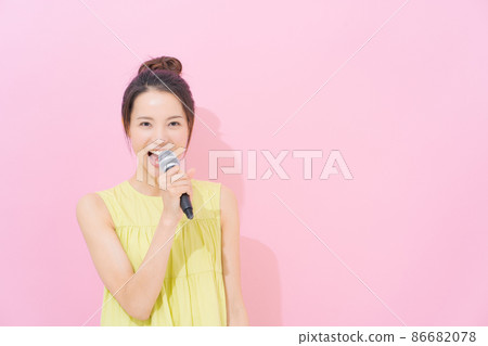Vocal female microphone 20s Vocal female microphone 20s 86682078