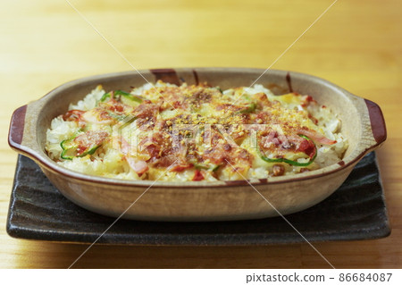 Natto pizza rice seen from the front 86684087