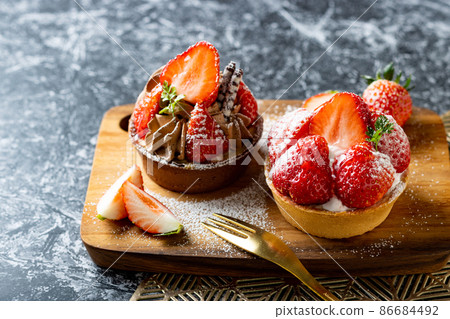 草莓撻咖啡館 86684492