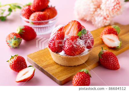 Strawberry tart buffet Strawberry tart buffet 86684512
