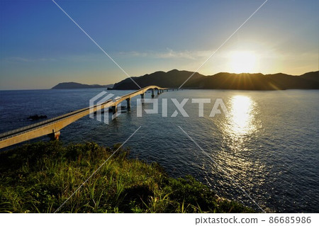 太陽從都靈栖山展望台升起到中越木島和越木橋 86685986