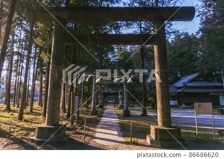 來自木曾吉中溫泉的淡水“鐮形八幡神社”/埼玉縣比木郡蘭山町 來自木曾吉中溫泉的淡水“鐮形八幡神社”/埼玉縣比木郡蘭山町 86686620
