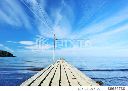 Chiba Prefecture Blue Sky and Sea Okamoto Pier (Haraoka Pier) Chiba Prefecture Blue Sky and Sea Okamoto Pier (Haraoka Pier) 86686788