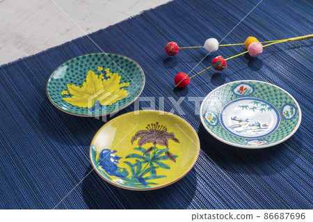 [Ishikawa Prefecture] Traditional craft Kutani ware image 86687696