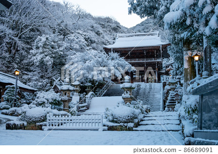 白銀世界的稻葉神社 86689091