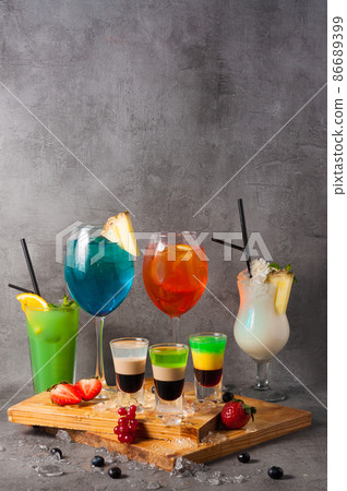 background of popular alcoholic cocktails. Copy space background of popular alcoholic cocktails. Copy space 86689399