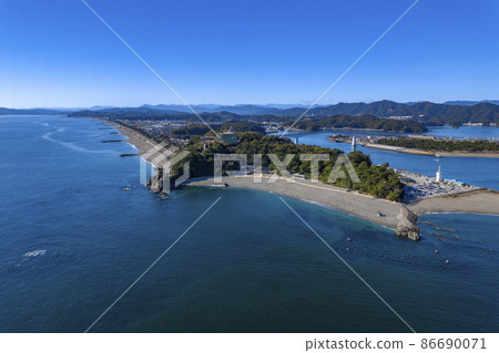 無人機拍攝：黑潮中的太平洋和桂浜風光 86690071