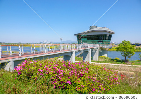 Naju Bridge Observatory and Yeongsan River Naju Bridge Observatory and Yeongsan River 86690605