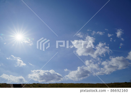 天空和光明 天空和光明 86692160