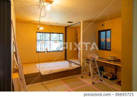 Detached new house construction work 86693725