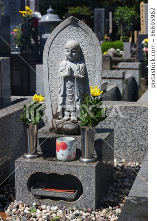 Jizo-sama, Jizo Bodhisattva, ancestor memorial service, prayer in Japanese cemetery Jizo-sama, Jizo Bodhisattva, ancestor memorial service, prayer in Japanese cemetery 86695962
