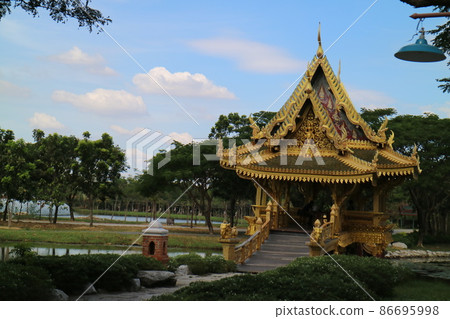 泰國知名景點 古城76府 黃金打造的神廟寺院 泰國知名景點 古城76府 黃金打造的神廟寺院 86695998