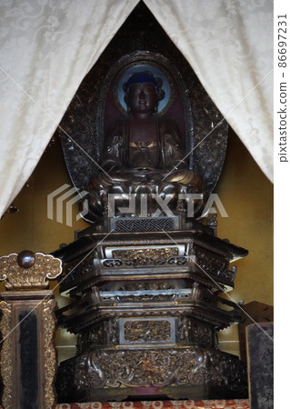 Reishoji is a Soto sect temple located in Omachi City, Nagano Prefecture, at the foot of the Northern Alps. 86697231