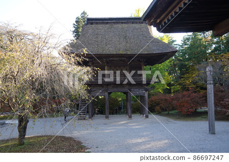 Reishoji is a Soto sect temple located in Omachi City, Nagano Prefecture, at the foot of the Northern Alps. 86697247