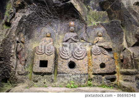 Usuki Stone Buddha, a national treasure of Usuki City, Oita Prefecture Usuki Stone Buddha, a national treasure of Usuki City, Oita Prefecture 86698348