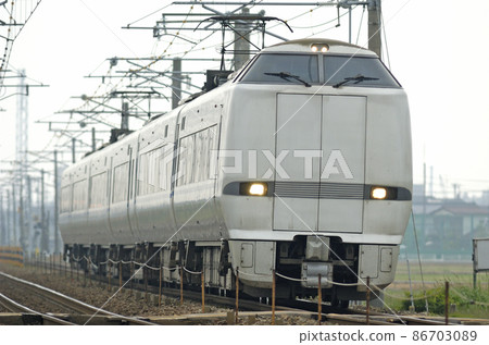 Hokuriku Main Line Mikawa-Kaga Kasama JR West 681 series W02 organization (Kanazawa) Hakutaka 86703089