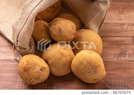 New potatoes 86705674