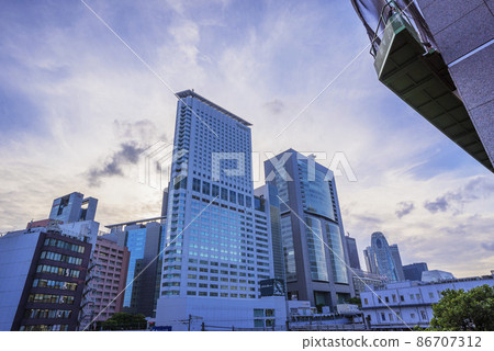 新宿南口新宿商業城商業形象JP Busta Shinjuku Sunny Blue 新宿南口新宿商業城商業形象JP Busta Shinjuku Sunny Blue 86707312