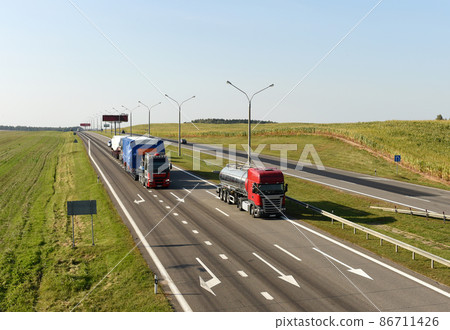 Heavy duty tractor unit with push-pull transportation of heavy and oversized cargo by road.  86711426