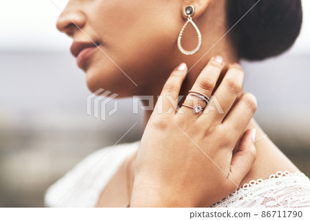 Special brides need special pieces of jewelry to compliment them 86711790