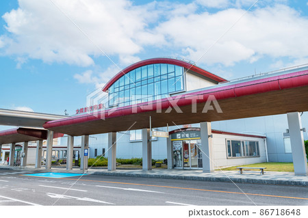 Kitaakita City, Akita Prefecture, Odate Noshiro Airport in fine weather 86718648