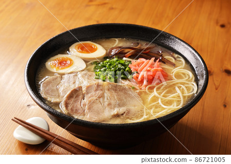 Hakata Tonkotsu Ramen Hakata Tonkotsu Ramen 86721005