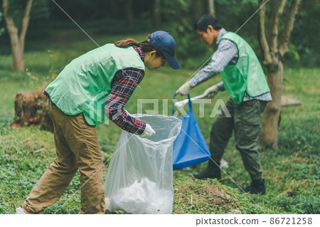 義工撿垃圾 86721258