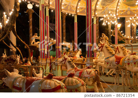Toshimaen's merry-go-round at night 86721354