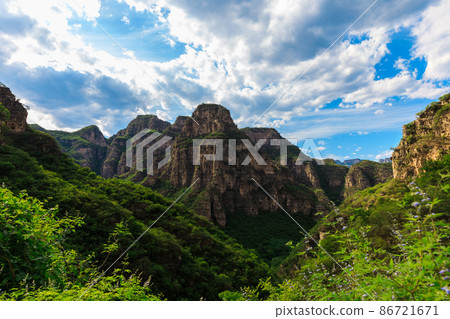 Beijing mountain bairui valley and gushan valley 86721671