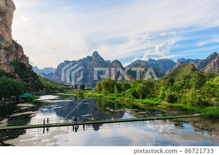 Beijing mountain bairui valley and gushan valley Beijing mountain bairui valley and gushan valley 86721733