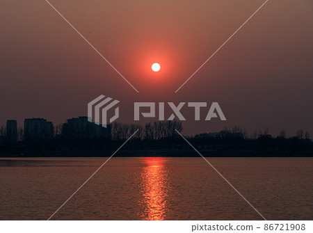 child sunset view and building golden view  86721908