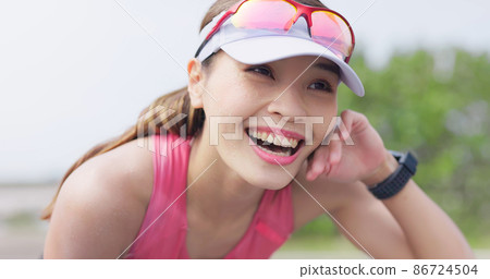 asian woman finish jogging asian woman finish jogging 86724504