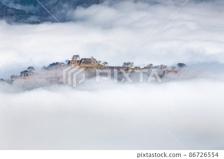 Takeda castle ruins on the sea of clouds Takeda castle ruins on the sea of clouds 86726554