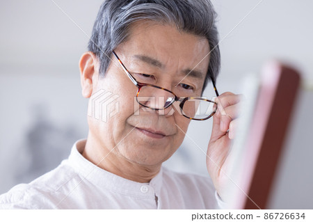 愛好：老人畫畫 86726634