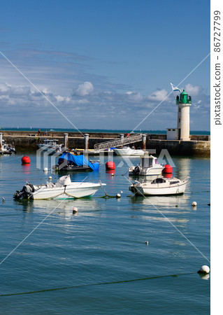 View on Phare de la Flotte 86727799