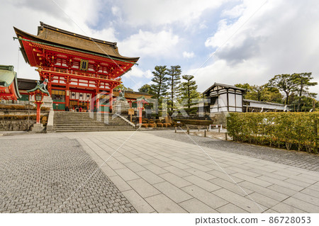 Kyoto Fushimi Inari Taisha Shrine Tower 86728053