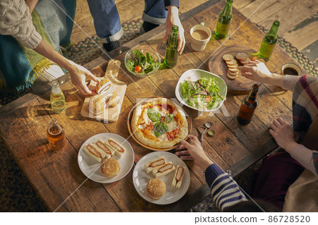 家庭聚會 86728520