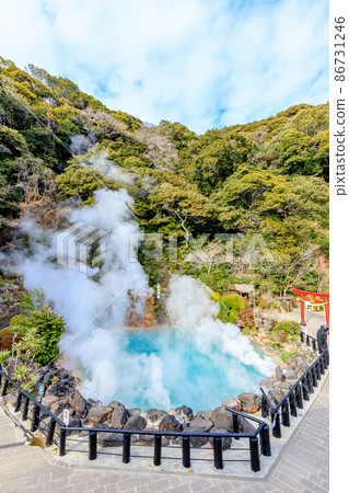 Umi Jigoku in winter, Beppu City, Oita Prefecture Umi Jigoku in winter, Beppu City, Oita Prefecture 86731246