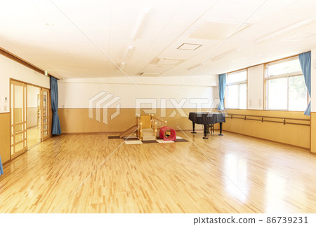 幼兒園、托兒所、教室、兒童設施、教育設施、影像資料 86739231