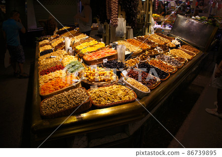 European dried fruit store European dried fruit store 86739895