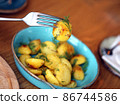 Photos of delicious potatoes eaten in a restaurant 86744586