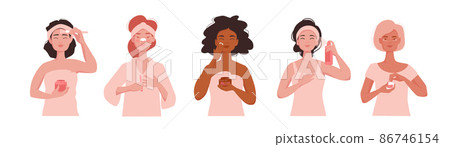 Girls Use Cosmetic to Care for Facial Skin 86746154