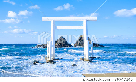 Itoshima / Futamigaura 86747146